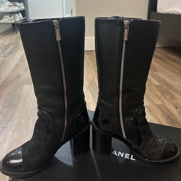 Chanel Women's Black Boots - Picture 3 of 6